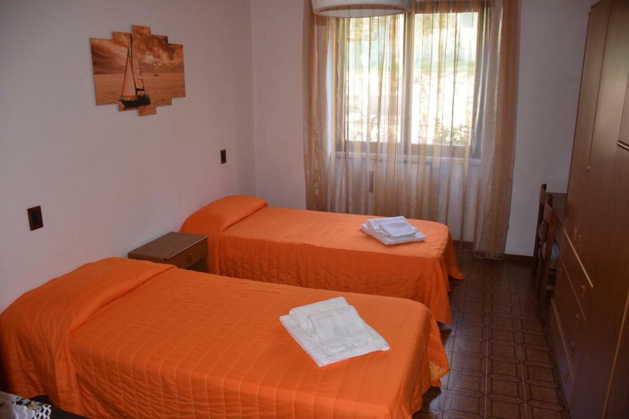 Casa Vacanze Ester Brenzone sul Garda Exterior foto